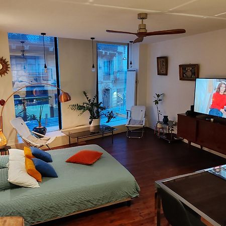 Studio Бордо Екстериор снимка